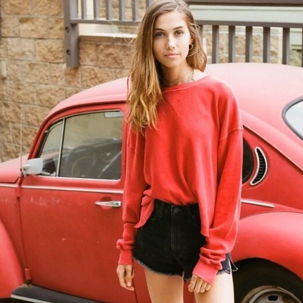 Brandy Melville Laila top